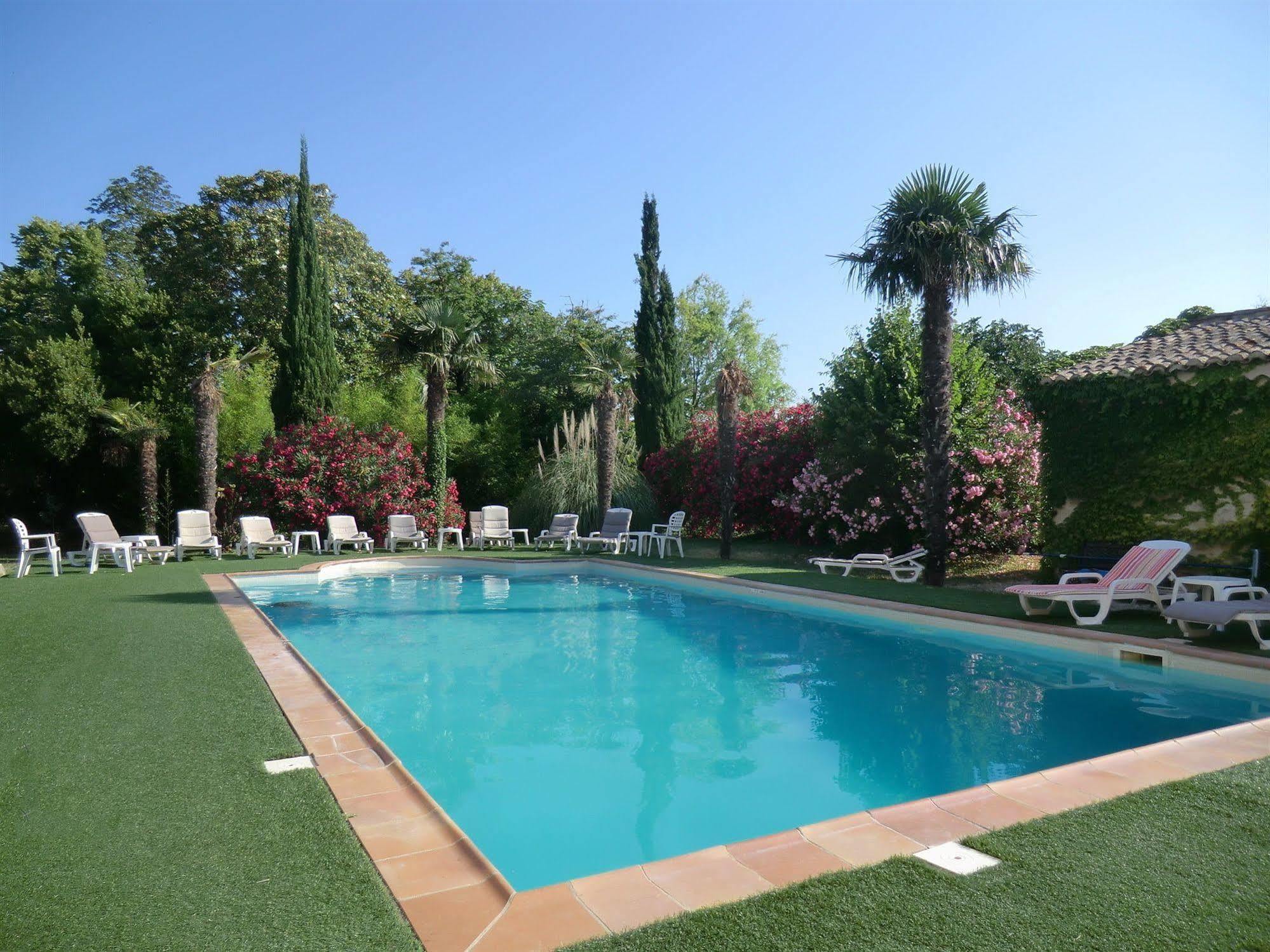 Hotel Du Parc, Avignon Est, The Originals City, Entraigues-sur-la-Sorgue Exterior photo